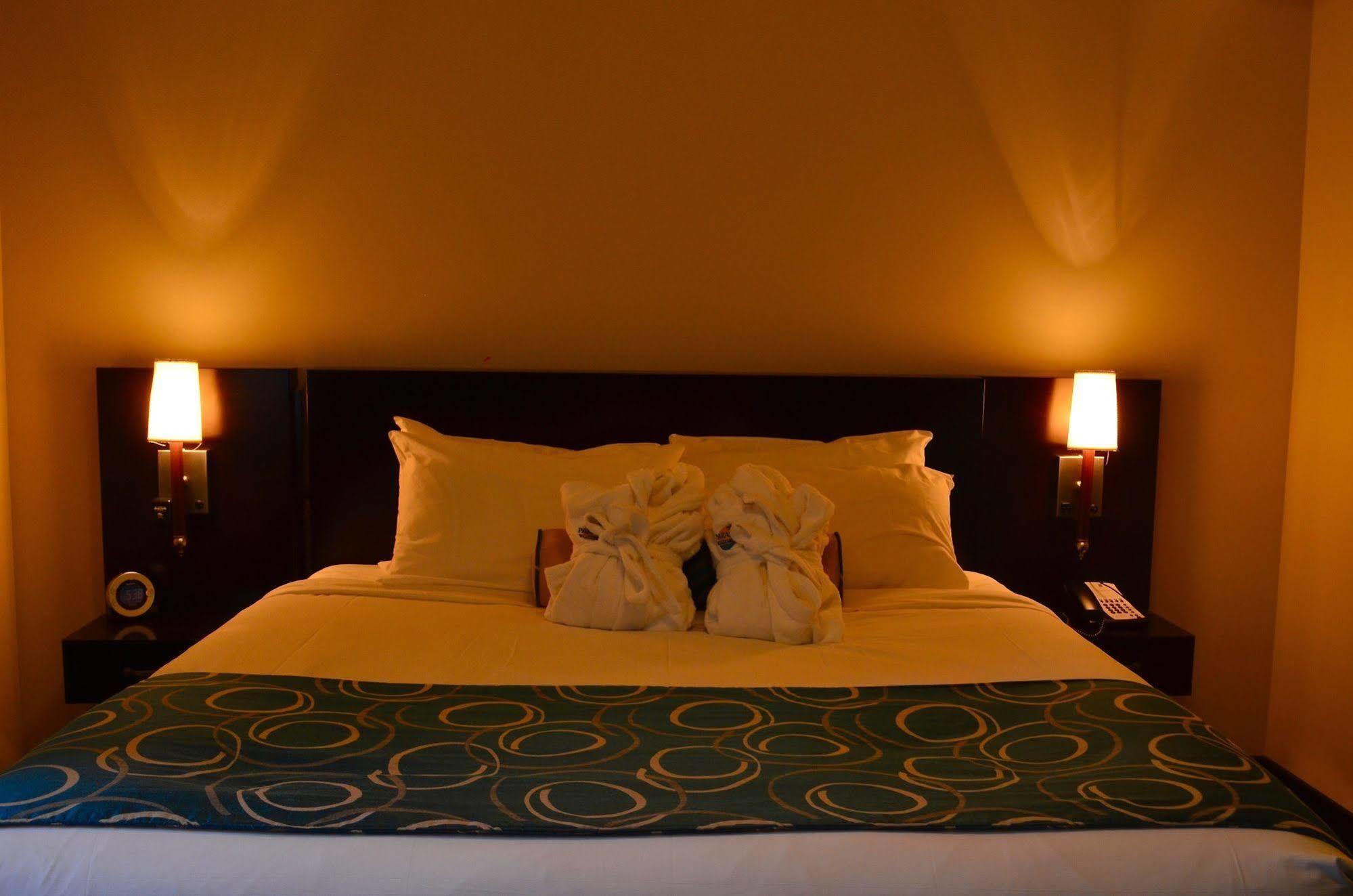Paradise Resort Club And Spa Canmore Eksteriør billede